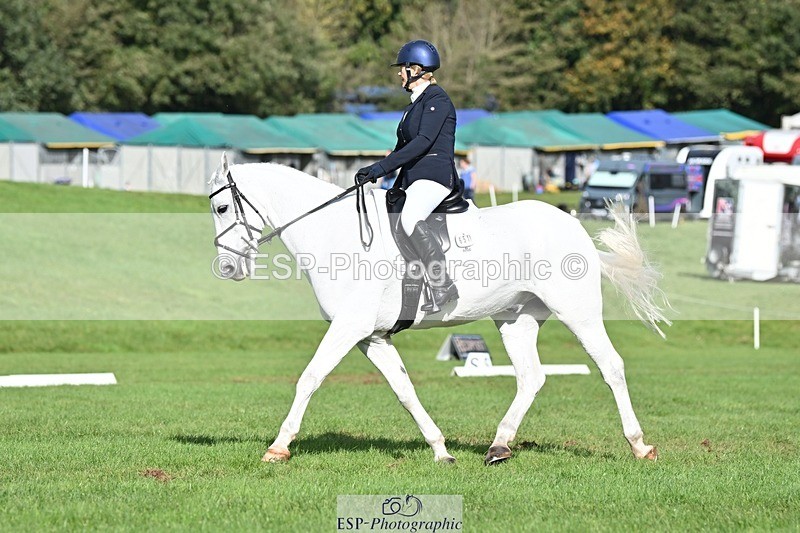 231020-115836-08287 - 651-RATHNAGREW.GREY.TEX-Nicola.Horsley-gubbins-DR