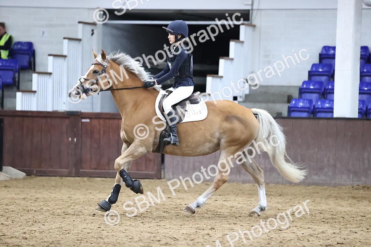 SBM_001858 - Class 5 - Henlow Veterinary Hospital 70cm