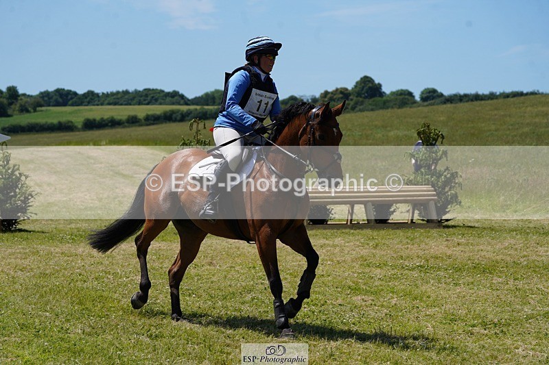 240629X-114606-1721 - 011-Katie_Ingram-HOLLYHATCH_HIGH_HOPES