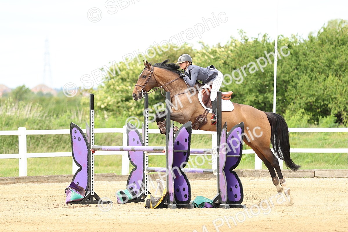 SBM_000951 - Class 4 - Senior Newcomers - 1.10m