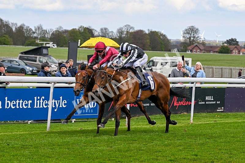 150426-Race 1-Thankfully-4655 - Race 1