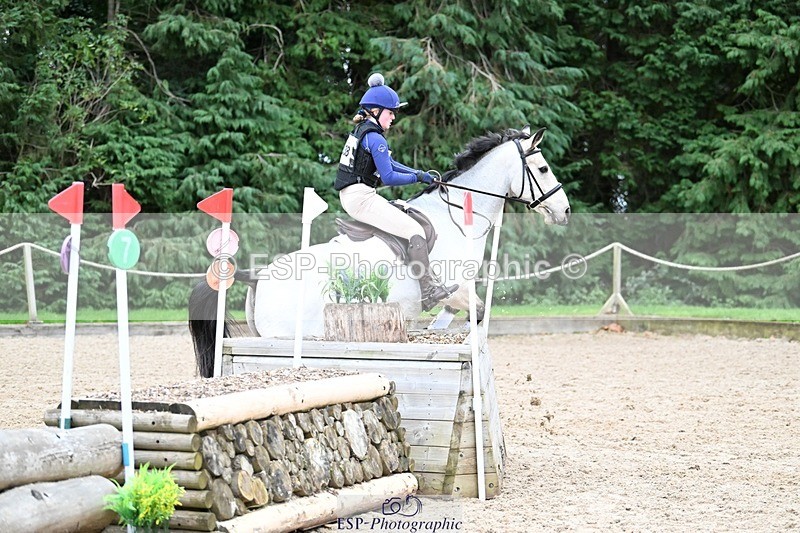 241117-144044-04681 - Cls 3 90-95cm 14.00 to 15.00