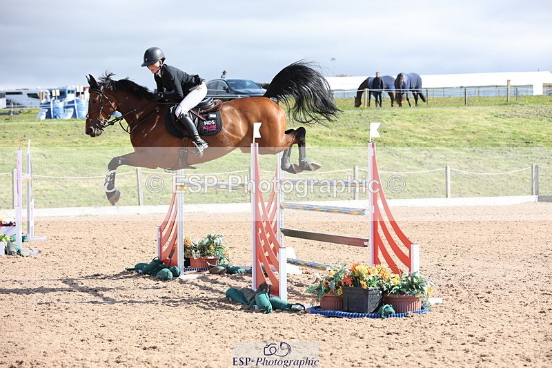 240419A-103100-06074 - Cls 2, 2 Star Small Tour 1.30m