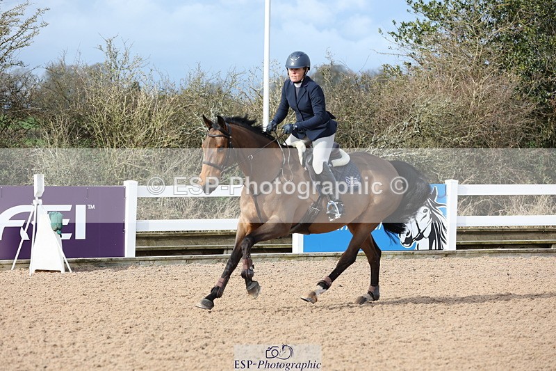 240223A-120407-01065 - Cls 4 Snr 1.05m Open