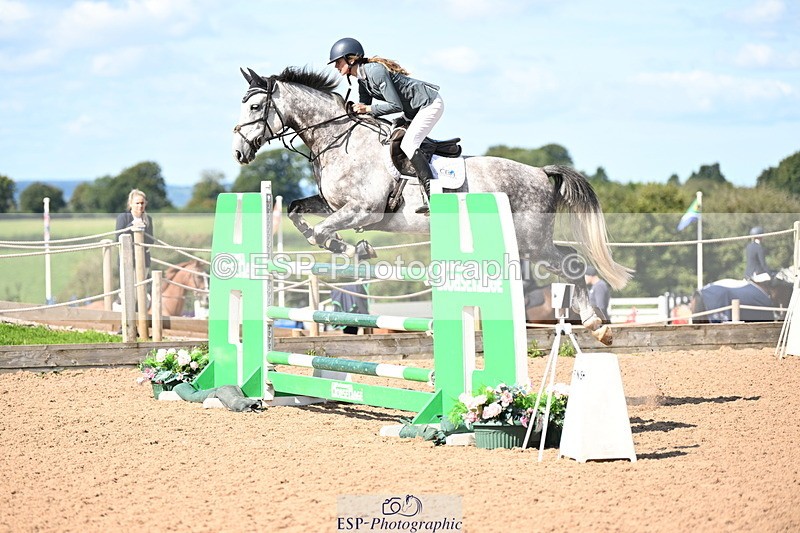 240913A-123215-04377 - Cls 15 Snr Foxhunter