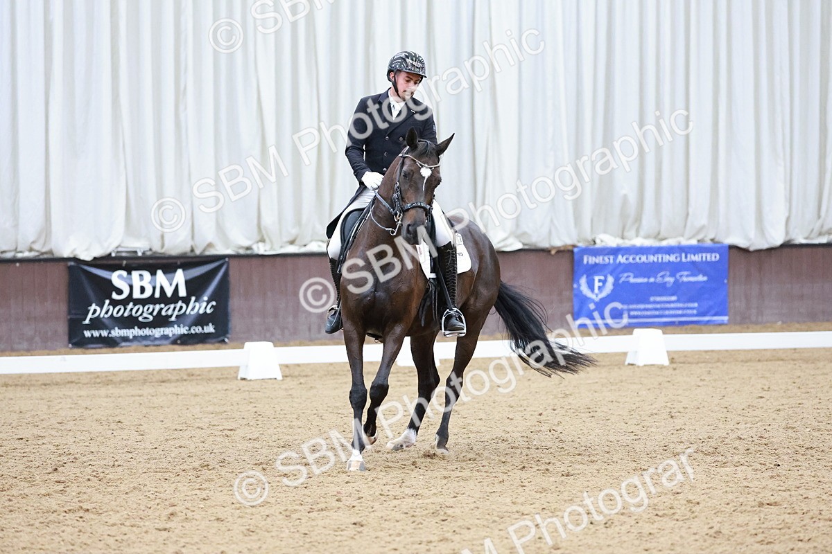 SBM_016653 - Class 5 - FEI INT II - 17.24-18.20