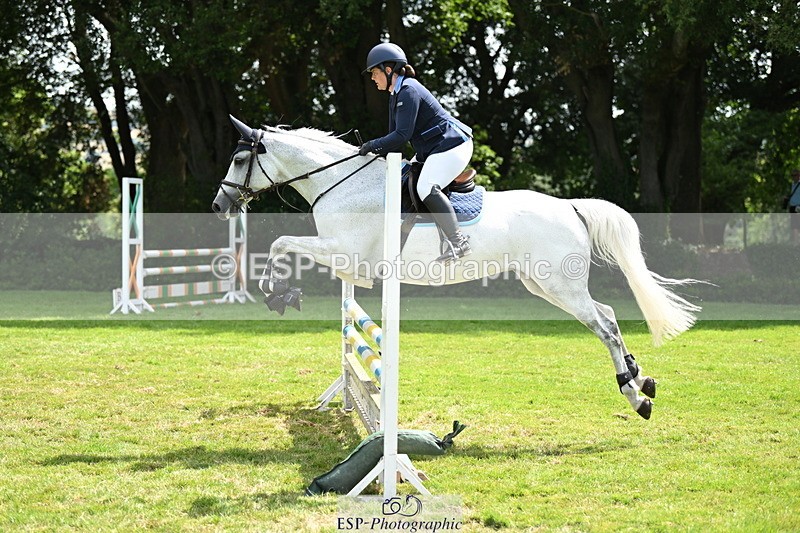 250704A-111018-07173 - Cls 25 Snr British Novice and 90cm