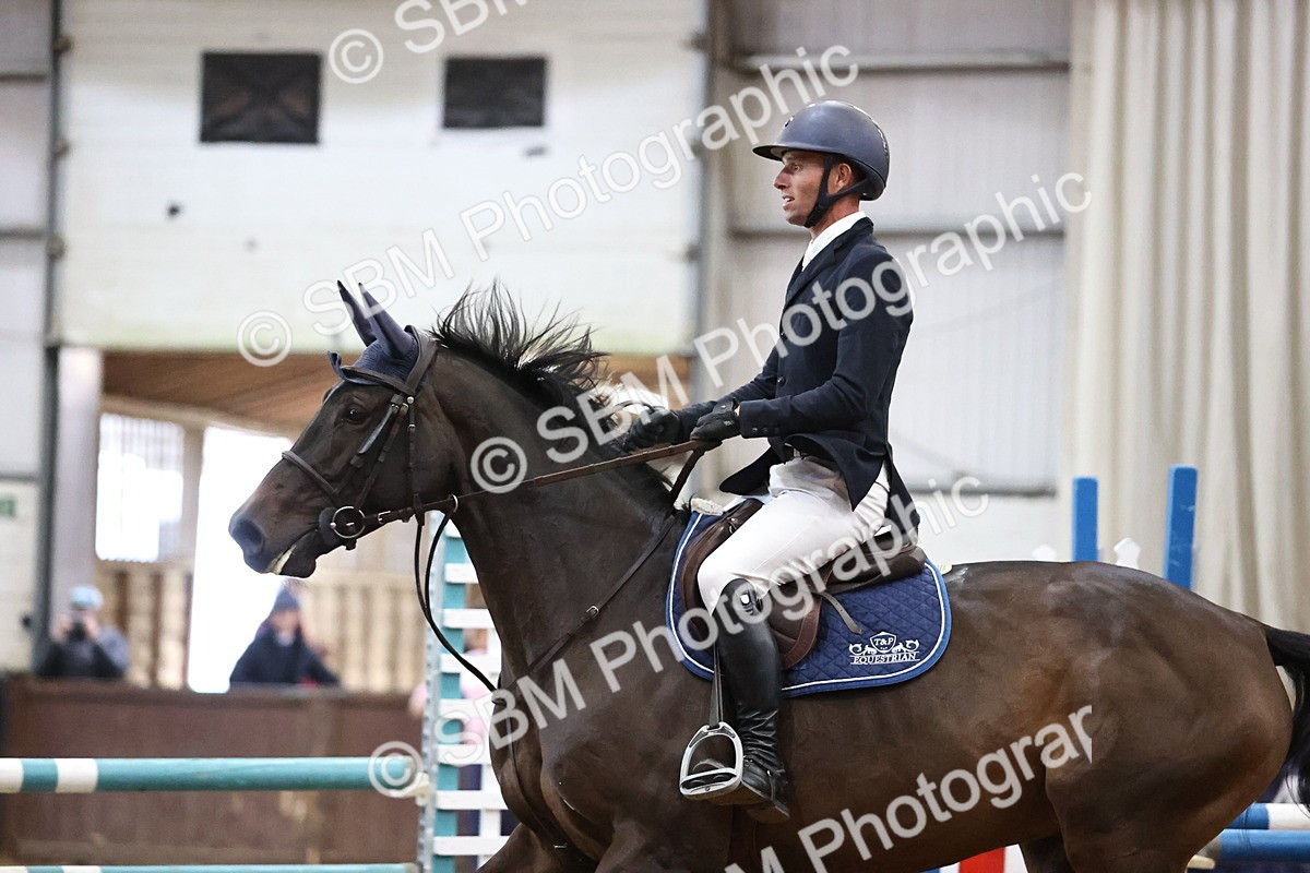 SBM_003484 - Class 11 - Senior Newcomers 1.10m