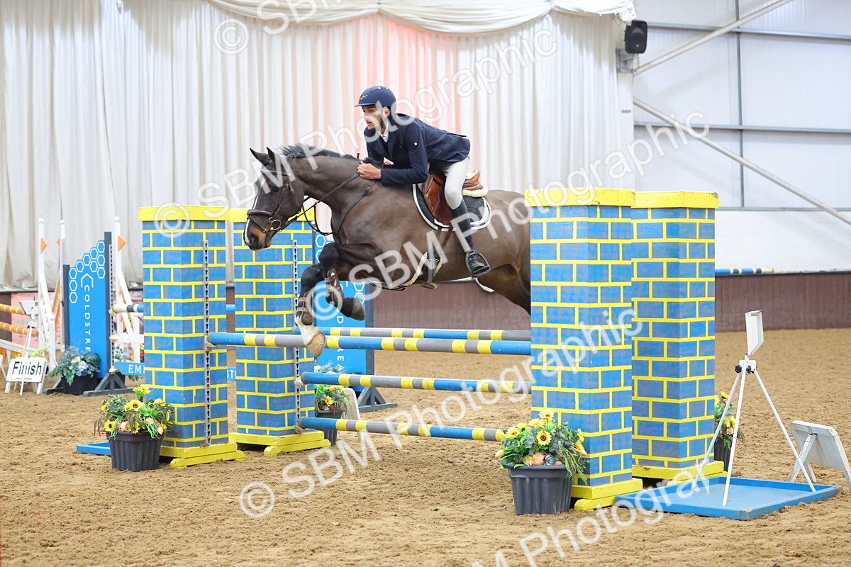 SBM_008302 - Class 21 - Nupafeed Supplements Senior Discovery/ 1m Open - First Round (1.00m)