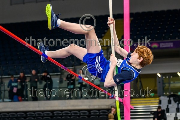 AgeInd25SAT-918120 - Field Male