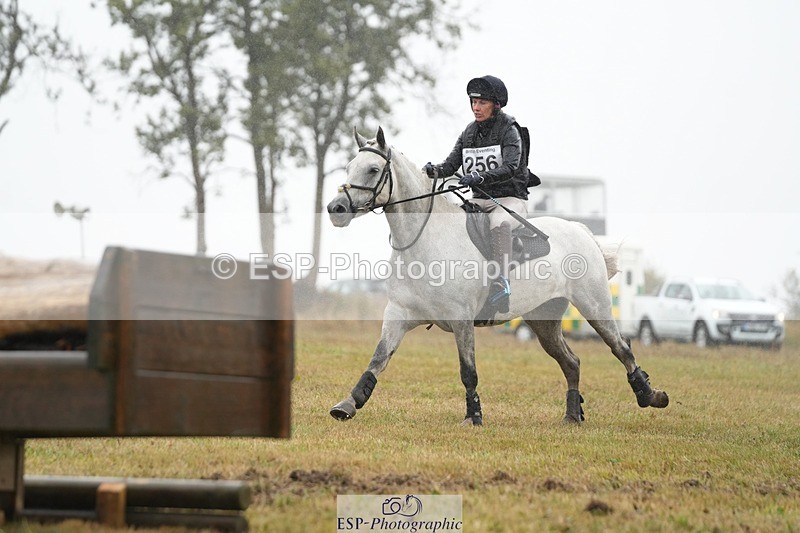 250830-144142-04176 - F-256-Emma.Turner