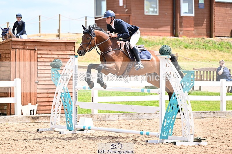 240605A-141749-00690 - Cls 4 Newcomers and 1.10m Open