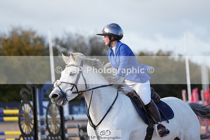 251025-135541-00586 - Cls 10 Pony Newcomers and 1m