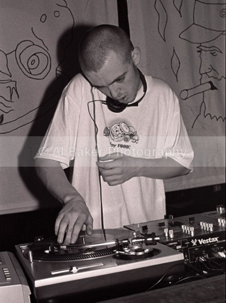 13 harry love - C'mon Feet @ night & day manchester 21.03.03