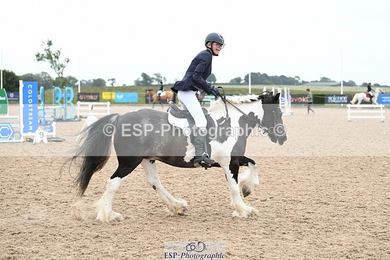 250807-104040-00255 - 80cm Round 1