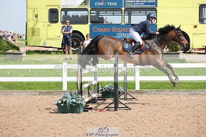 240510A-144037-07784 - Cls 17 1.05m National Am Quali