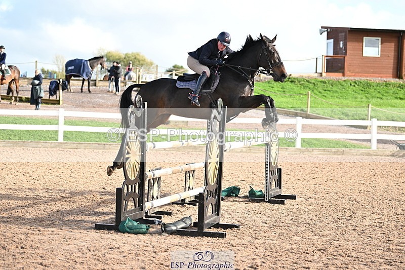 241023A-143105-01062 - Cls 4 Newcomers and 1.10m Open