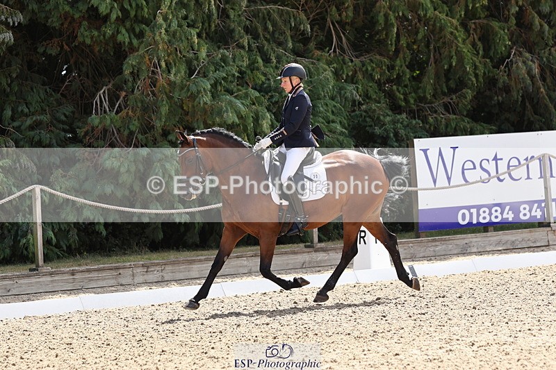 250809A-115154-03261 - 030-Alice.PeternellFourseasons.Sienna