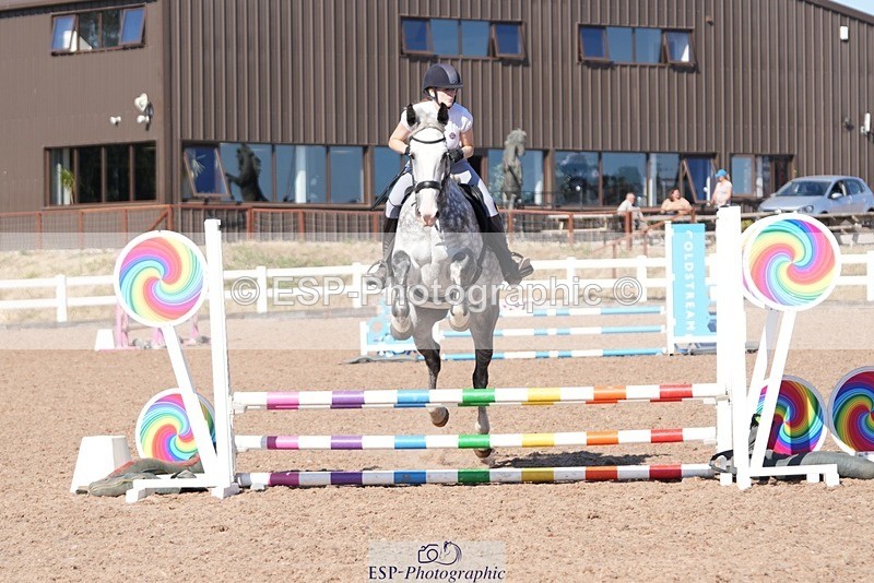 260811-164110-00142 - Cls 5 and 6 Club and Schools 70cm