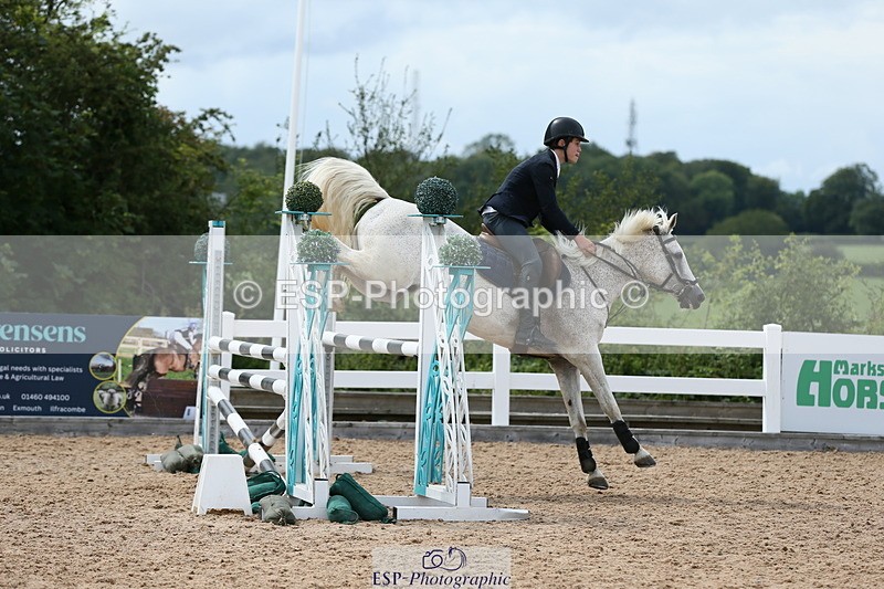 230716A-150118-04156 - Class 25a Pony Fox & 1.10 Open