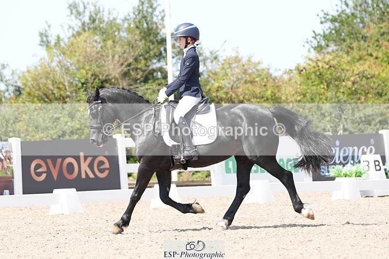 250817-135031-10513 - 171-Jessica.LaceyMoelwyn.Lowri.Ddu