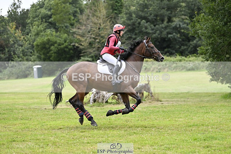 240825X-180205-38303 - 80cm XC 17.30 to End