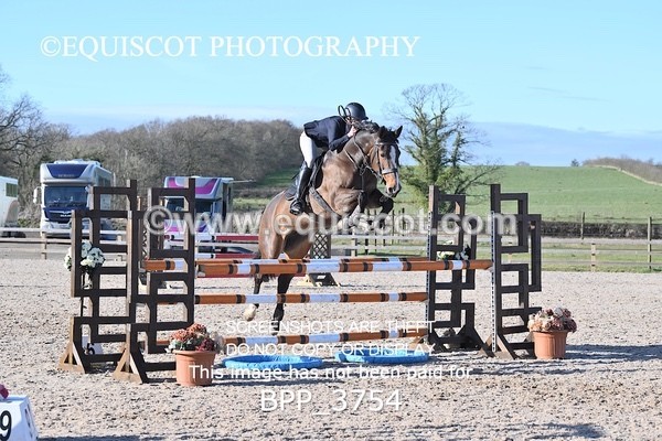 BPP_3754 - CLASS 8 Senior Newcomers/ 1.10m Open