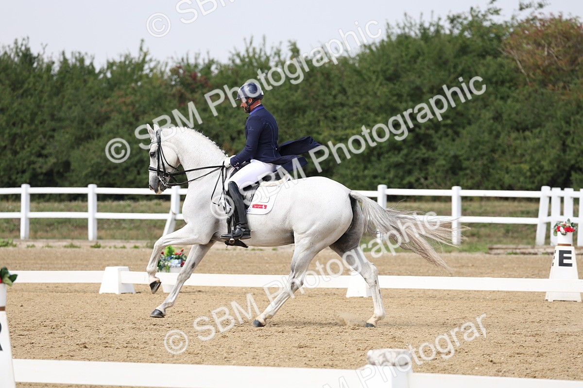 SBM_007356 - Class 9 - FEI INT I - 13.37-14.33