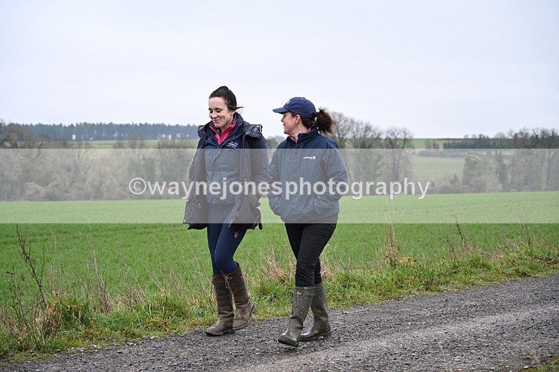 WJ7_9810 - Walk out..