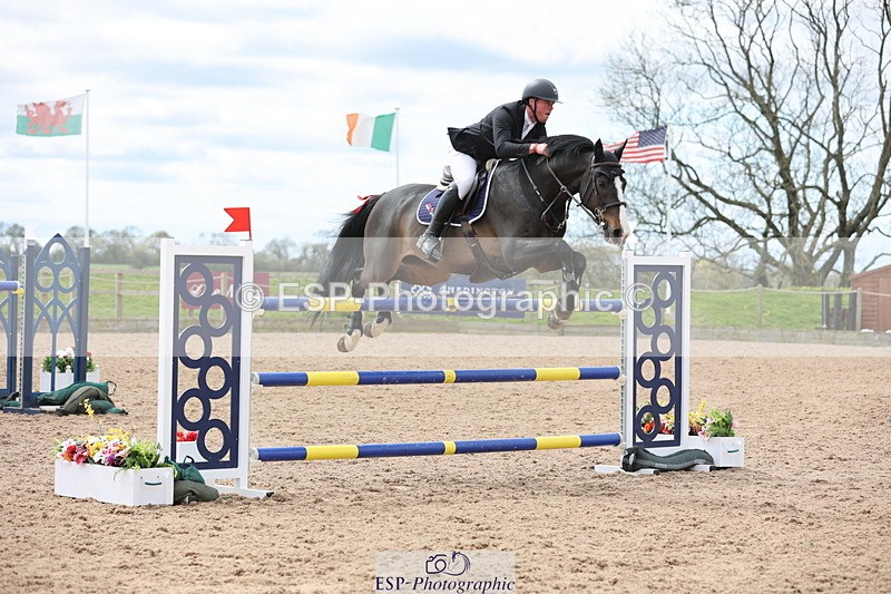 240419A-122941-07264 - Cls 6, 2 Star Medium Tour 1.35m