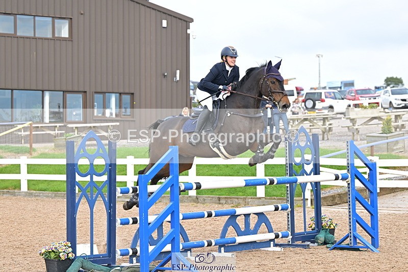 241004A-150103-02631 - Fri 12 1.15m Members Cup