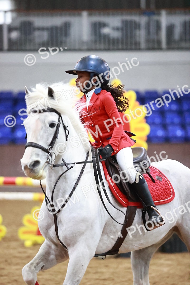 SBM_001762 - Class 9 - Pony Intro 75cm