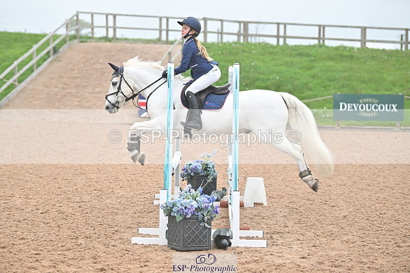 240505A-090239-03371 - Cls 1 Pony Intro 70cm