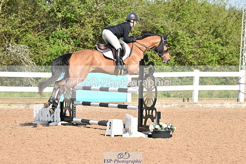 240509A-091254-00066 - Cls 1 British Novice and 90cm Open