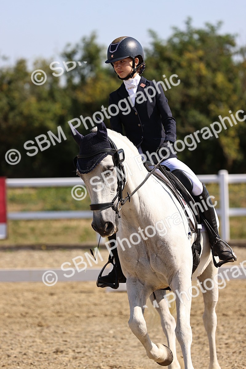 SBM_009210 - Novice 5 - 9.50-10.53