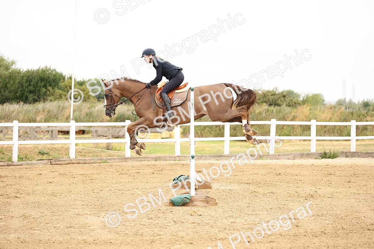 SBM_024037 - Class 6 - Senior Newcomers 1.10m