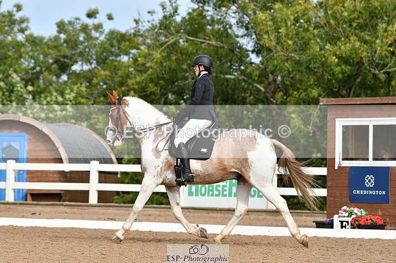 250906-095703-00512 - 090-Isabel.LawsonIn.the.pink