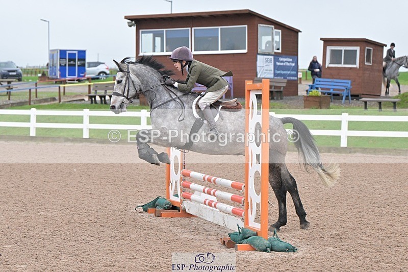 251116-095758-01078 - Cls 2 Pony Intro 70cm