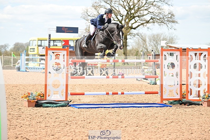 240418A-143353-04419 - Cls 9, 2 Star Big Tour 1.40m