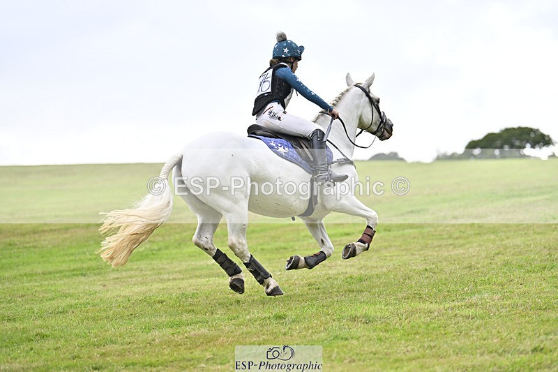 240825X-165744-37652 - 80cm XC 16.30 to 17.30