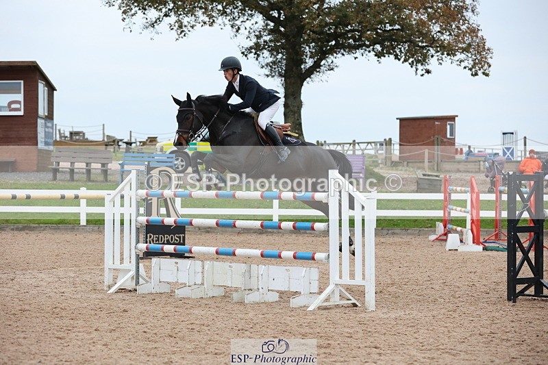 241101A-160150-03198 - FRI Cls 8 National 1.30m