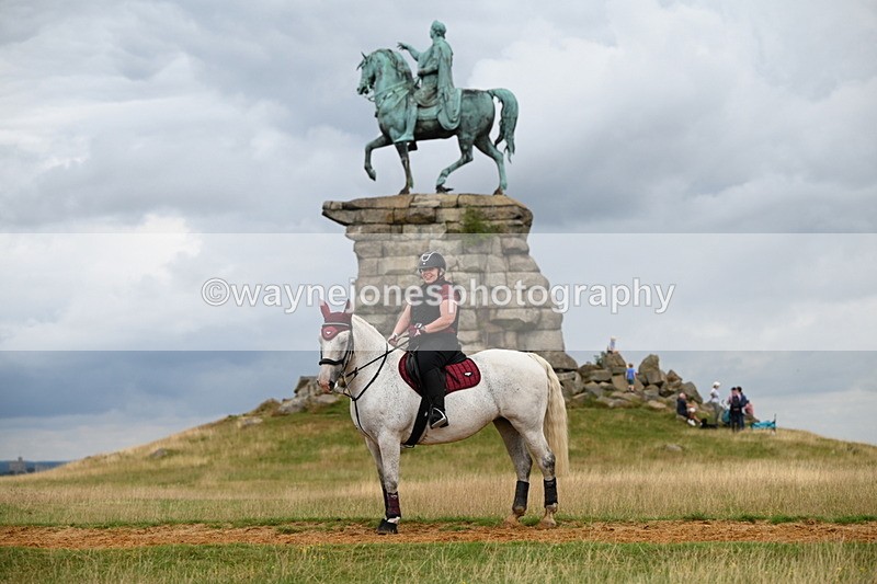 DSC_4924 - Time at Statue 11:10 to 11:42