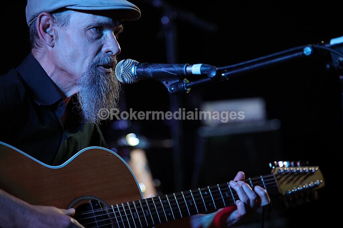 FOLK N BLUES-568 - FOLK and BLUES SEPT 2022
