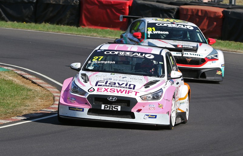  - TCR UK @ Castle Combe