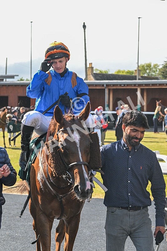 270825-Race 4-Bollin Neil-6400 - Race 4