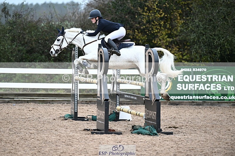 231118A-135340-03187 - Cls 9 Foxhunter & 1.10m Open