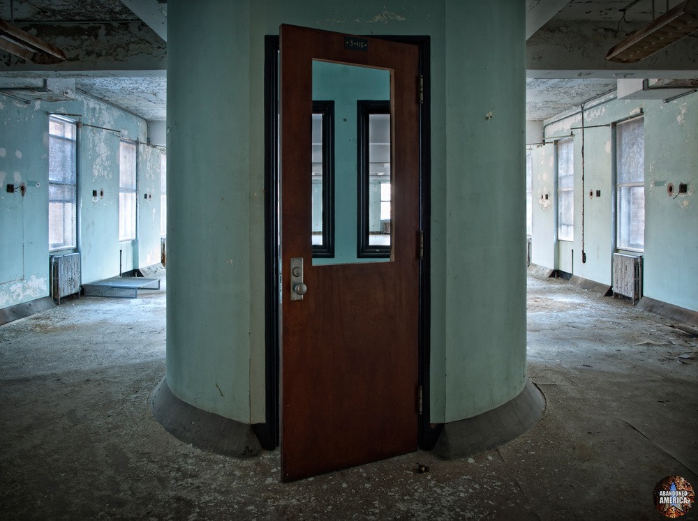 Undercliff Sanatorium (Meriden, CT) | Nurse's Station - Undercliff Sanatorium