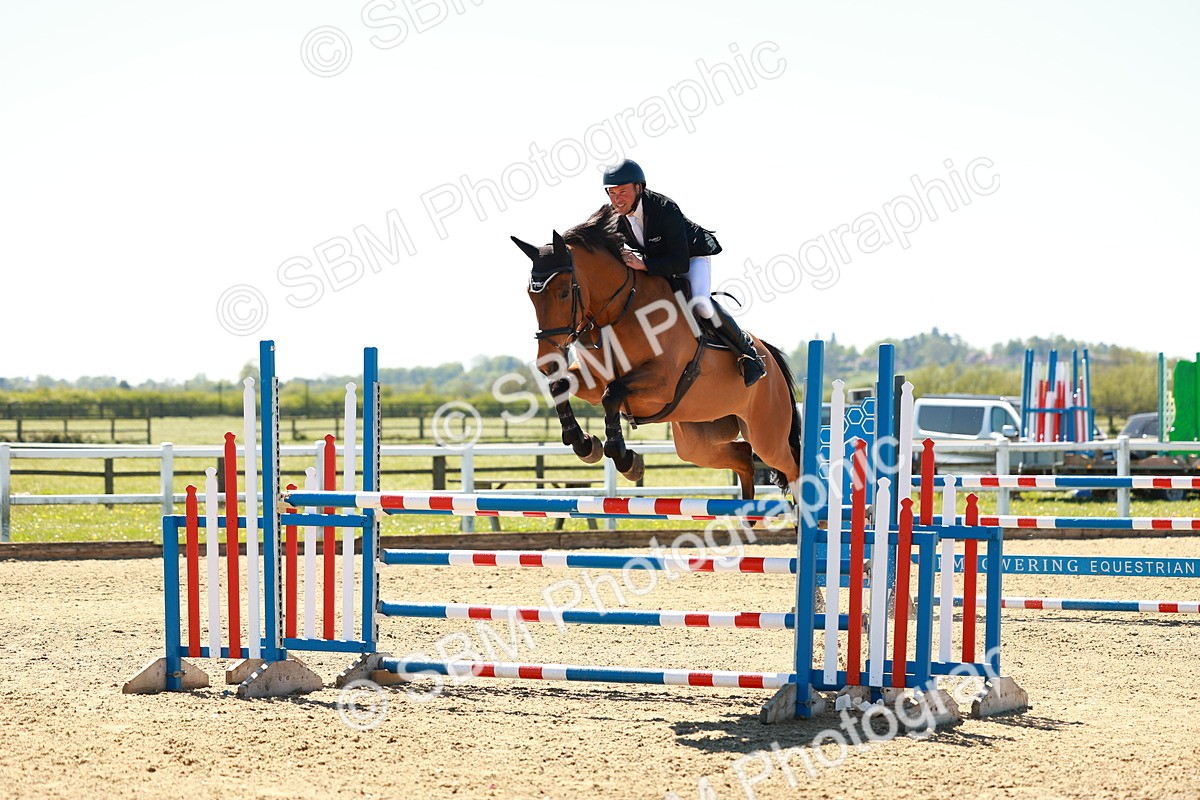 SBM_001487 - Class 4 - Senior Newcomers 1.10m