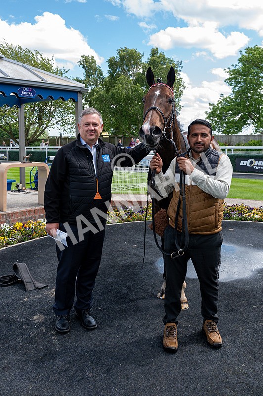 280525-Race 2-Bell Shot-7180 - Race 2