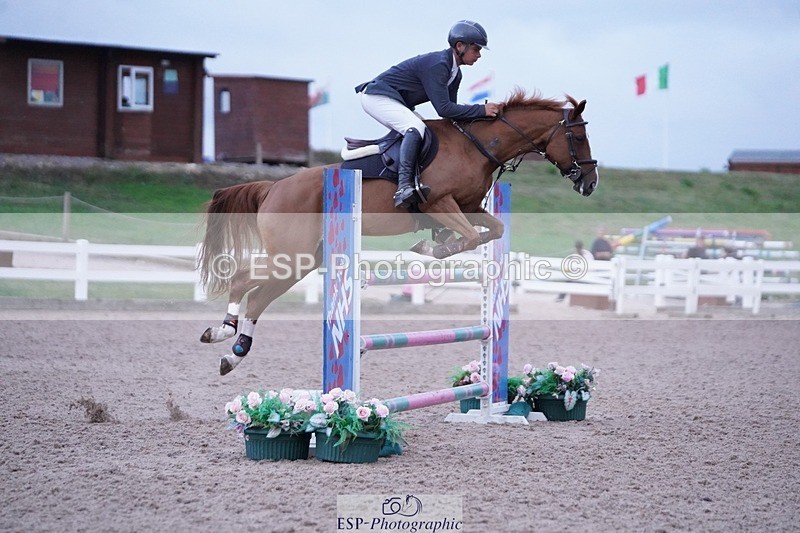 250628-205306-08683 - Cls 26 Pony Foxhunter & 1.10m Open